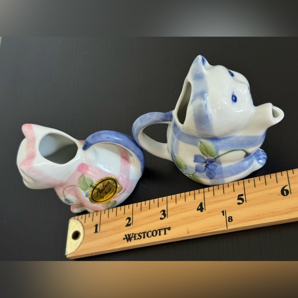 Vtg. Andrea By Sadek 2 Pcs. Kitten Pitcher Creamer Pink and Blue W/Flowers 2.5” - Picture 7 of 8